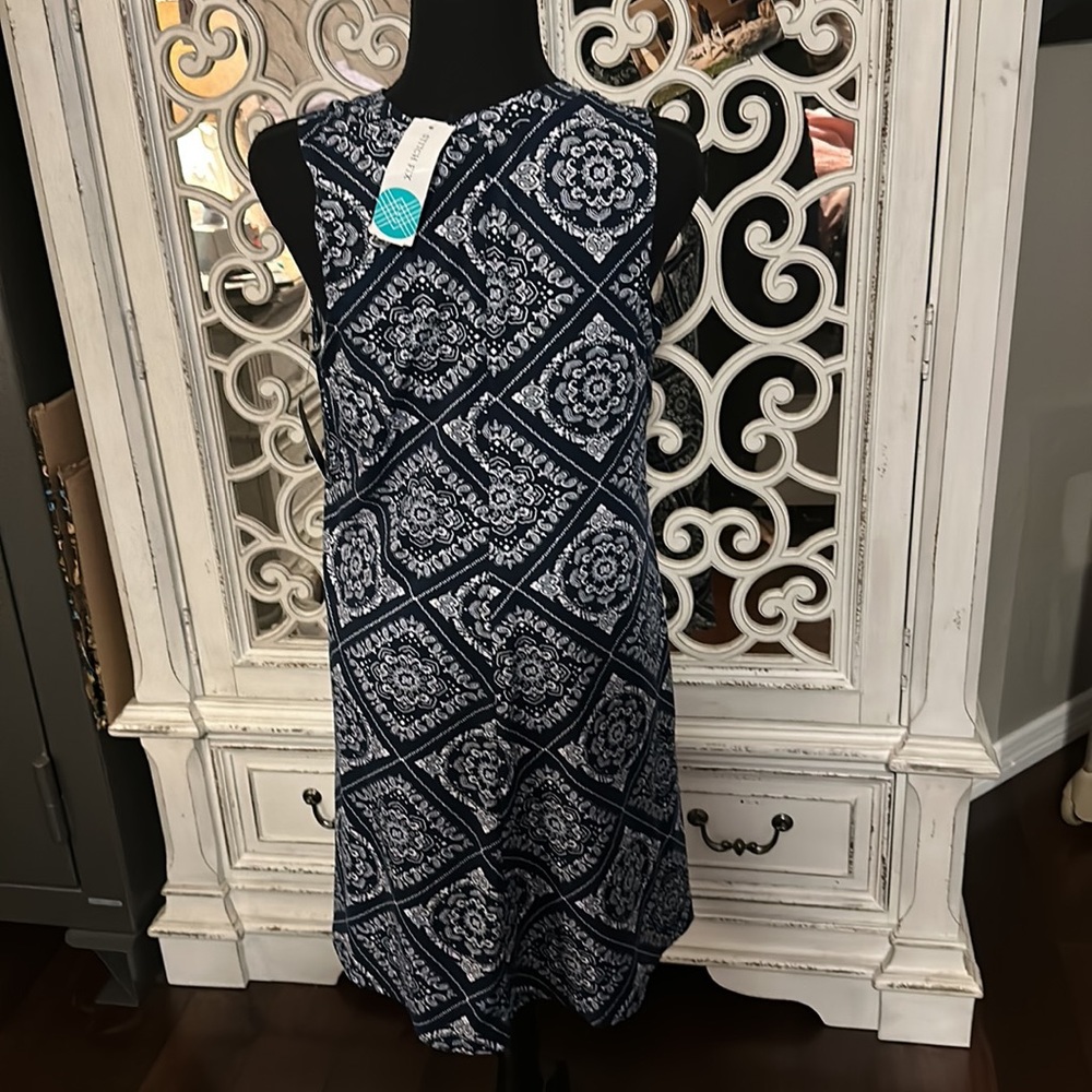 NWT paisley, print dress D-8 - Picture 3 of 4